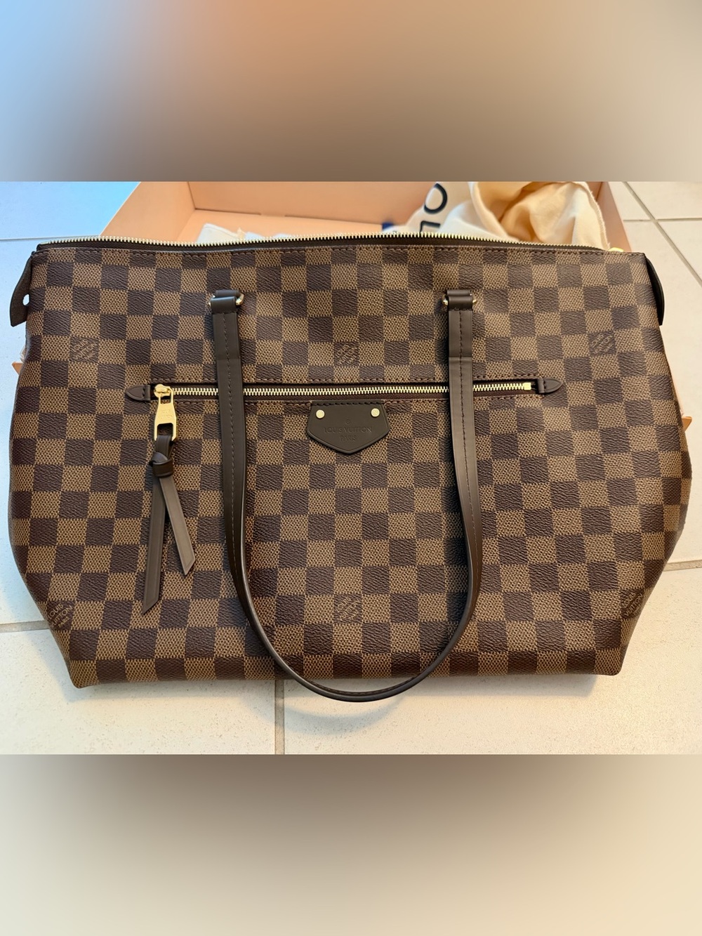 Authentic discontinued Louis Vuitton Brown Checkered Tote - Chocolate & Cognac